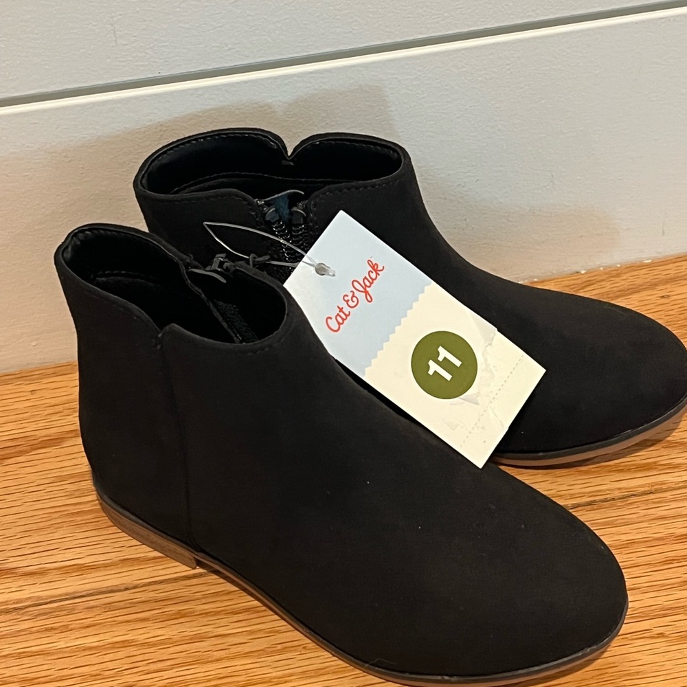 Cat & Jack Classic Black Boots